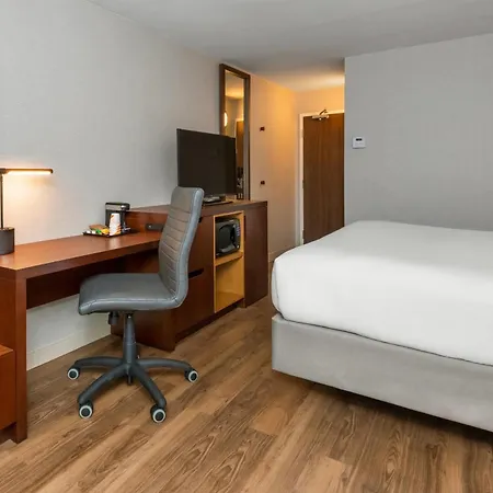 Comfort Inn Ottawa Exterior photo